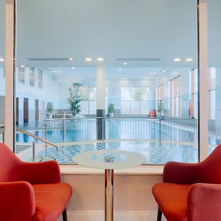 Mcwilliam Park Hotel Claremorris Extérieur photo
