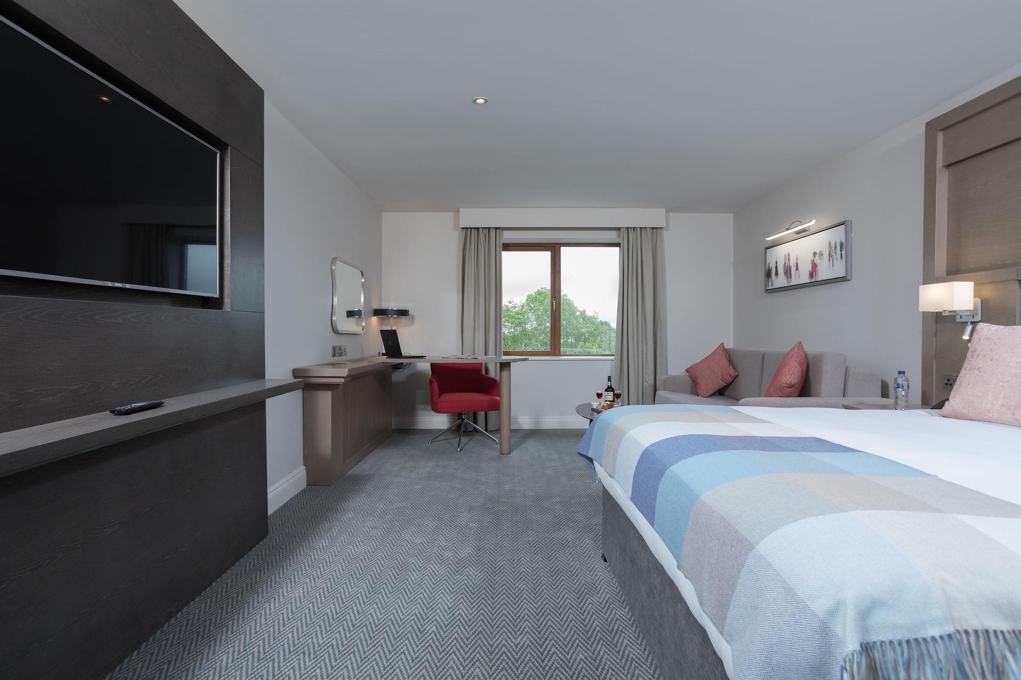 Mcwilliam Park Hotel Claremorris Extérieur photo