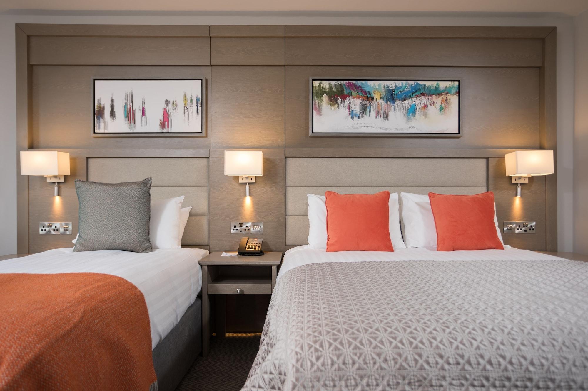 Mcwilliam Park Hotel Claremorris Extérieur photo