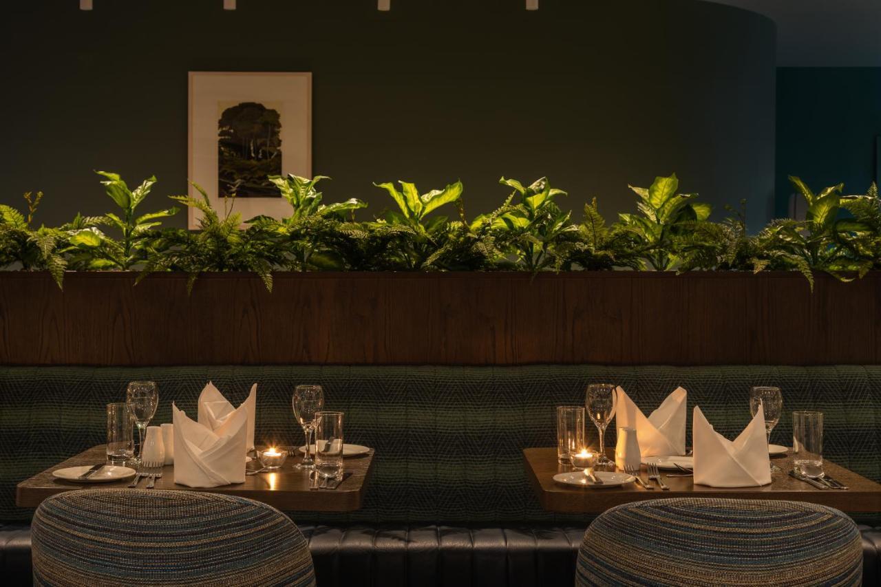 Mcwilliam Park Hotel Claremorris Extérieur photo