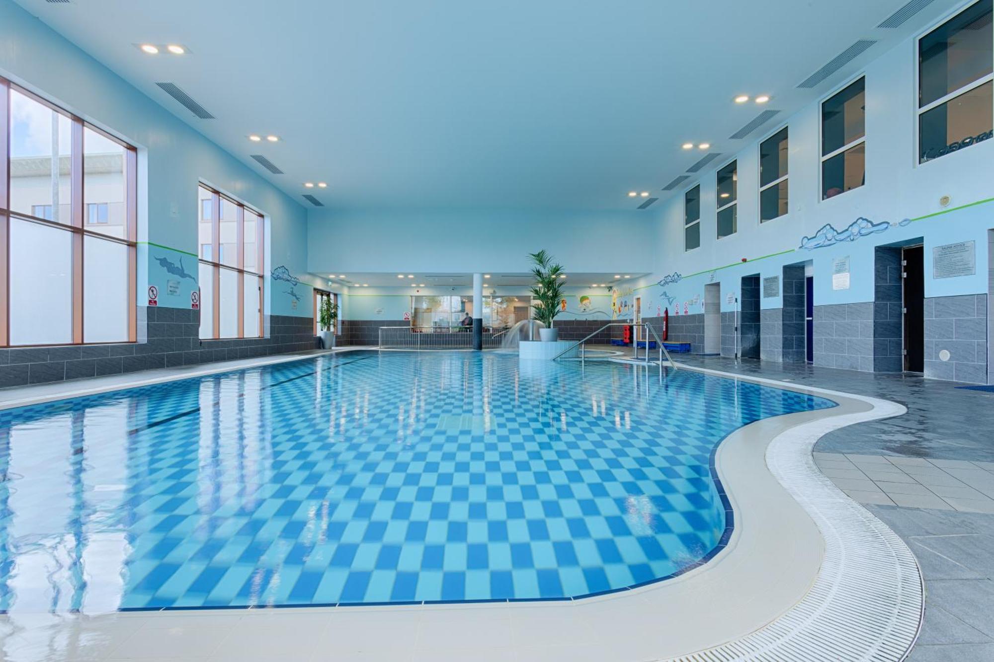 Mcwilliam Park Hotel Claremorris Extérieur photo
