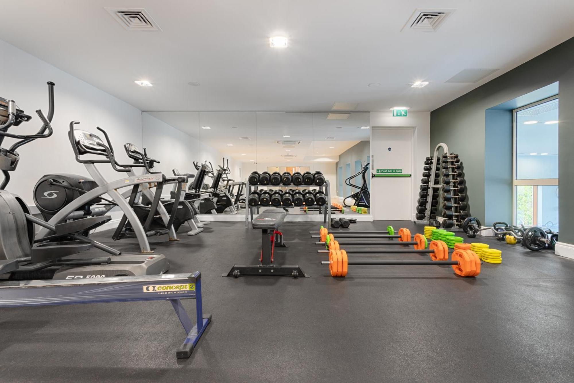 Mcwilliam Park Hotel Claremorris Extérieur photo