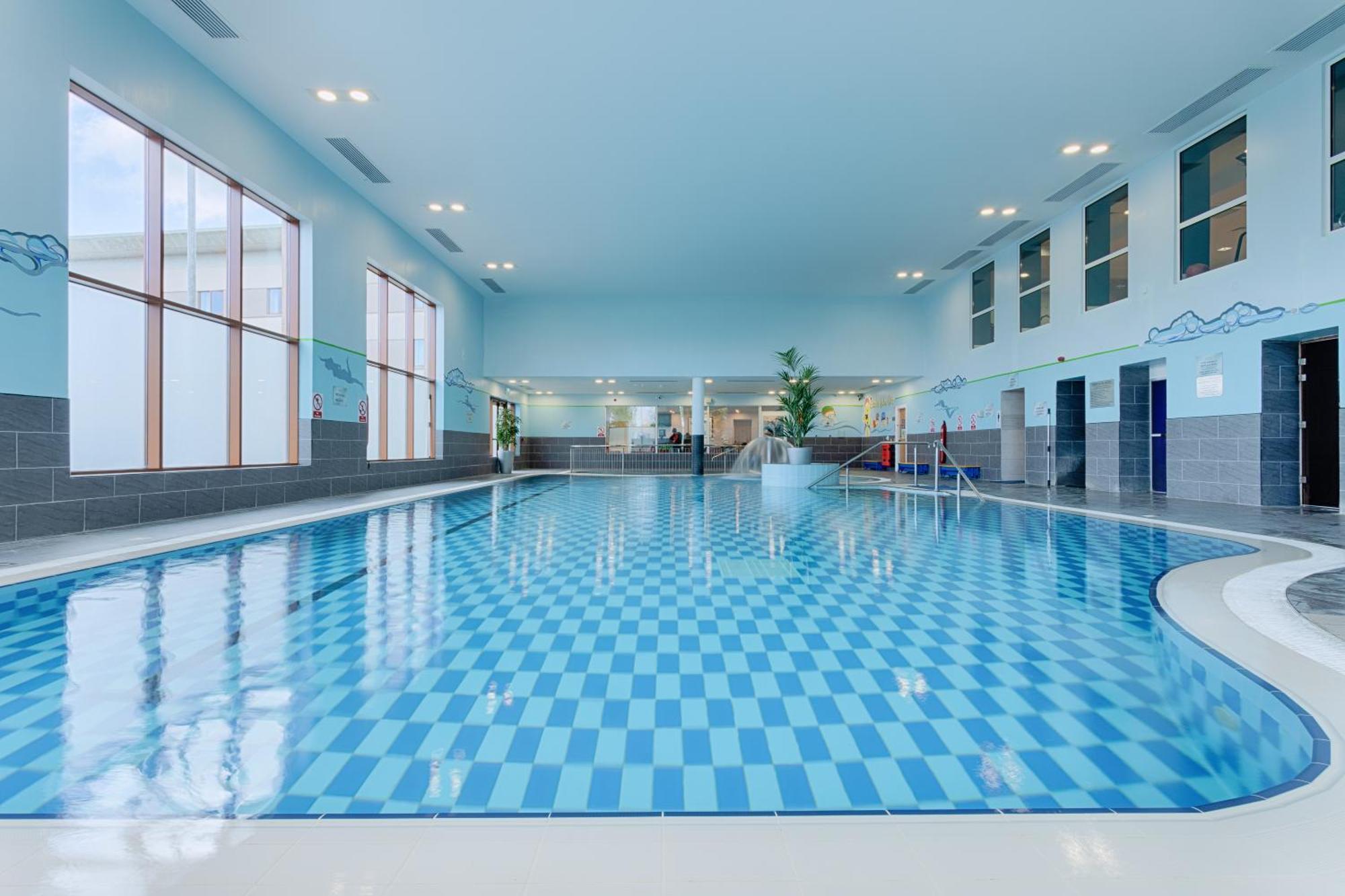 Mcwilliam Park Hotel Claremorris Extérieur photo