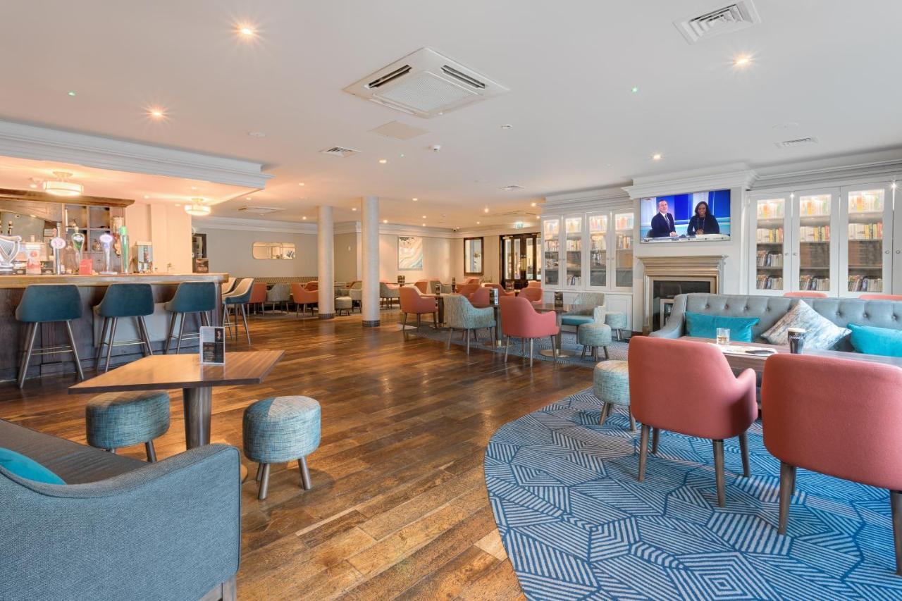 Mcwilliam Park Hotel Claremorris Extérieur photo